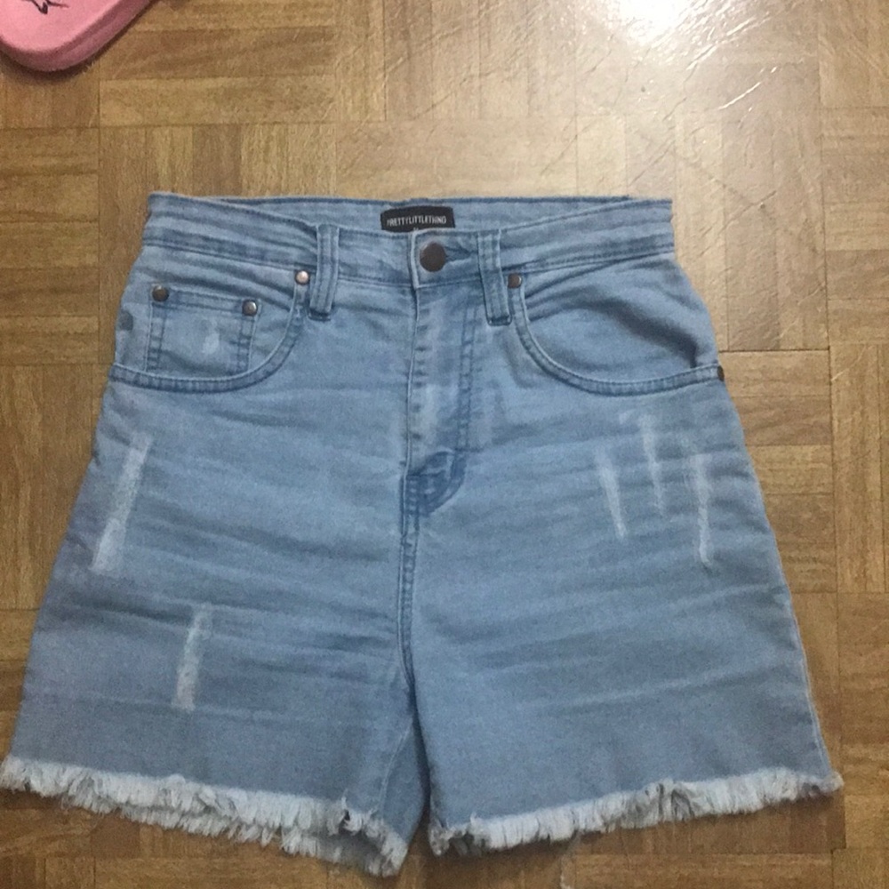 Hip shorts 😌💫💫